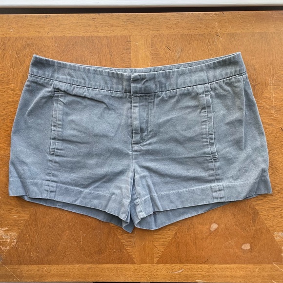 GAP Gray Fabric Shorts - Size 4 - Picture 2 of 7
